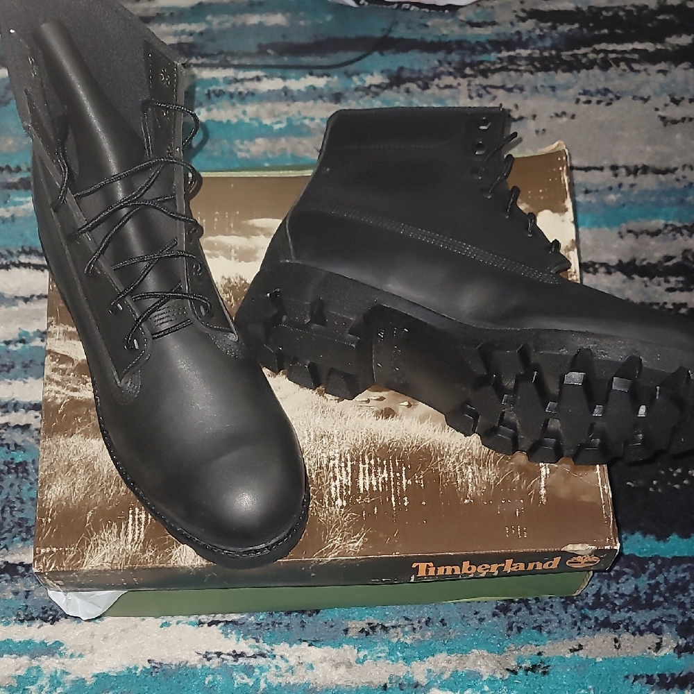 Timberland Black Rugged Leather Boots